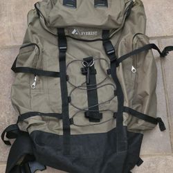 Backpacking Pack - Everest Brand