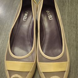Women's Size 8 Flat Dress Shoes 