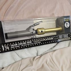 Hot Tools Curling Iron