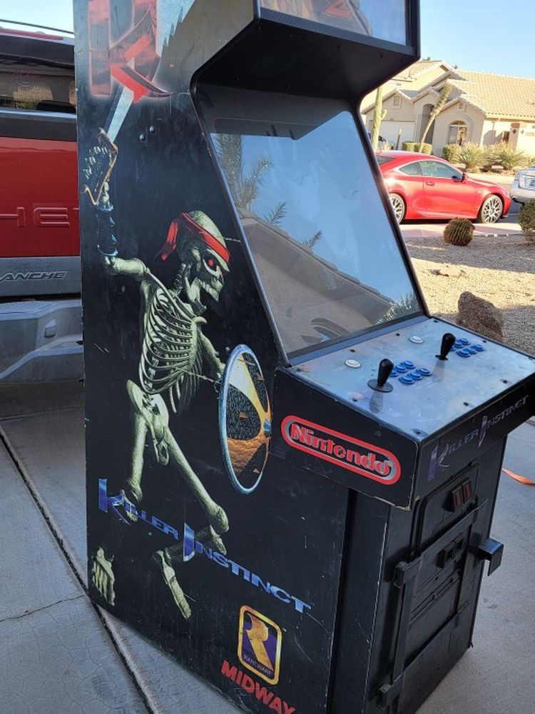 Original Killer Instinct Arcade Cabinet (NO GAME)