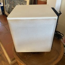 Pinnacle Subsonic Powered Subwoofer 