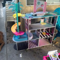 Barbie Doll House 