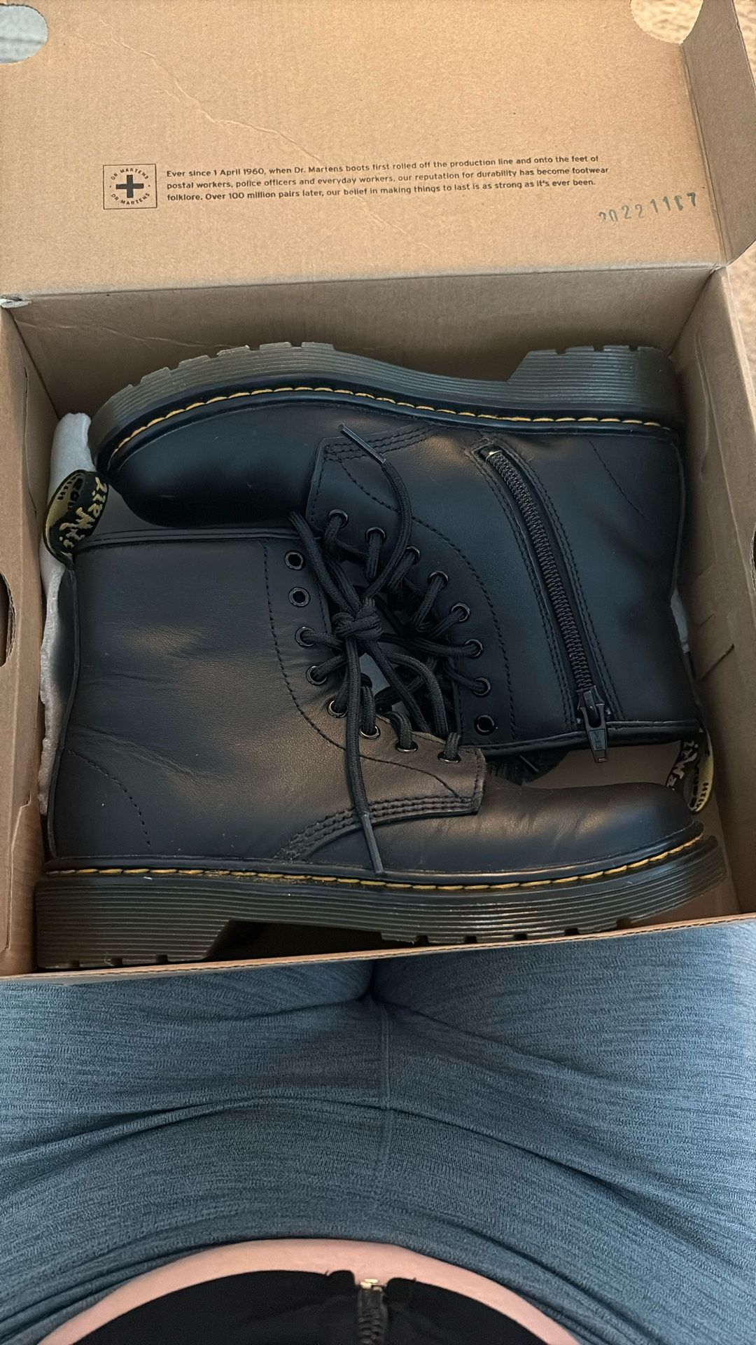 Dr Martens Kids Size 2