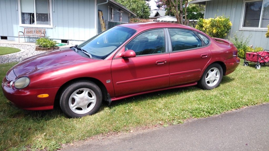 1998 Ford Taurus