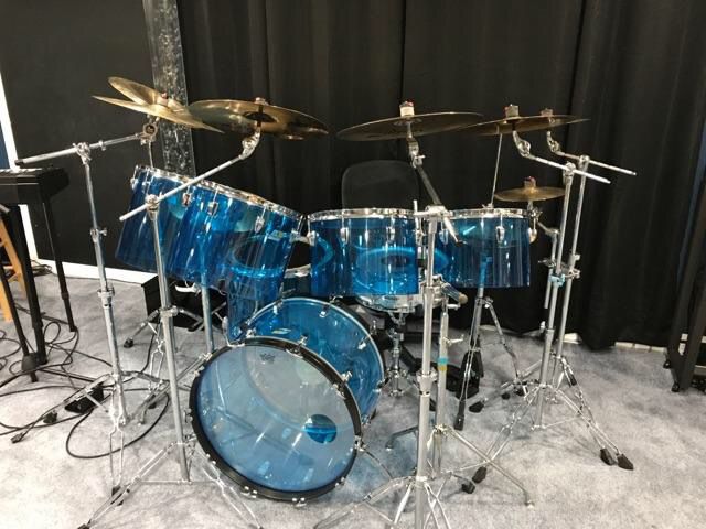 Vintage 1971 blue Ludwig Vistalite 6 piece drum set kit