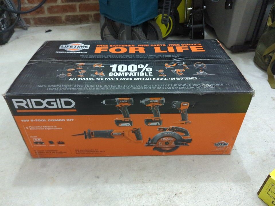 Ridgid R96255 18V Brushless 5-Tool Combo Kit w/ 2x 4.0Ah Batteries New