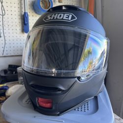 Shoei Neotec 2