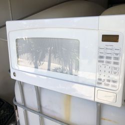 MICROWAVE,  COUNTERTOP 