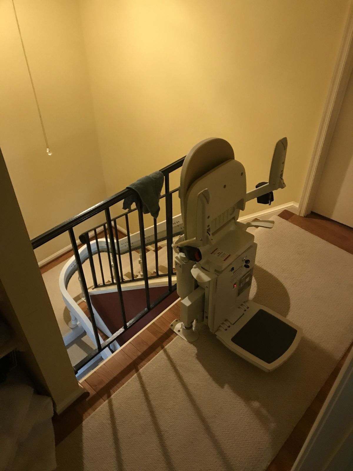 Acorn Stairlift Right Hand Curved Unit