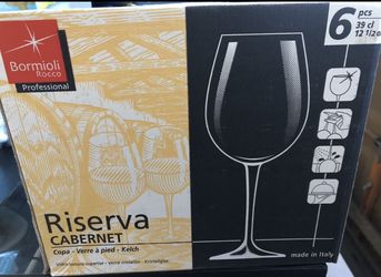 Wine Glass set - new in box