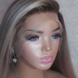  22 Inch Ombre Rooted Sandy Blonde Lace Front Wig Make Offer