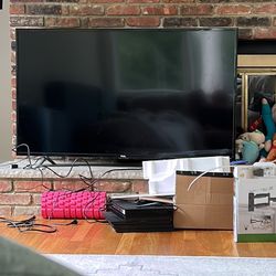 55” TCL Built In Roku 