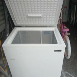 Magic Chef Freezer
