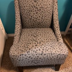 Accent Chair 