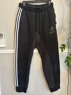 Women’s Adidas Sweat Pants Medium 
