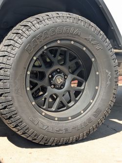 Jeep/ Chevy wheels and tires