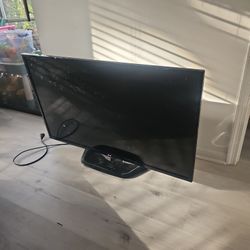 50" LG TV