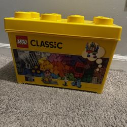Lego’s Box And Pieces 