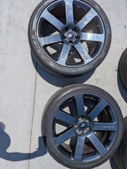 2011 Chrysler srt8 rims