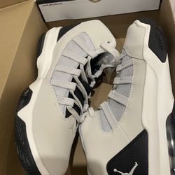 Jordan Max Aura Size 12