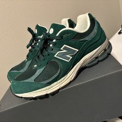 New Balance 2002 R Size 9.5