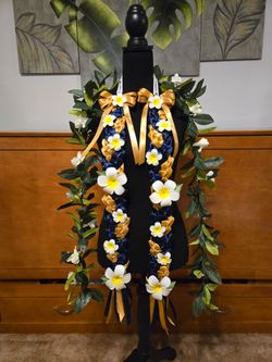Graduation lei/FIRM PRICE/LAST CALL!