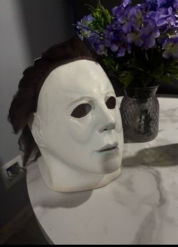 Michael Myers’s 1978 mask serial killer