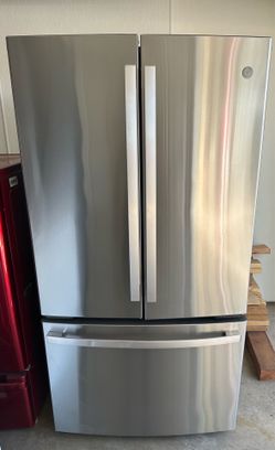 GE Refrigerator (1 month warranty)