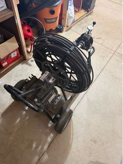 Mainline sewer, Machine for sale hundred feet of cable and great condition