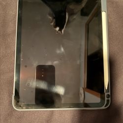 iPad Air 4 (64GB, Sky Blue, Wi-Fi) + Apple Pencil (2nd Gen) & Case