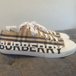 Burberry shoes