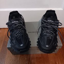 Balenciaga Tracks Size 45