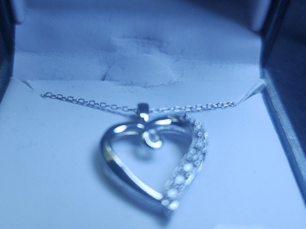 1/10 CT Diamond Open Heart Necklace
