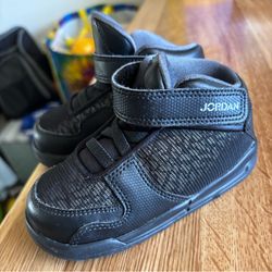 BabyJordan shoes size 7