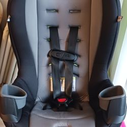 Evenflo Sonus 65 Convertible Car Seat for Sale in Orlando, FL - OfferUp