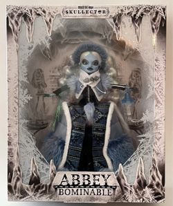 NEW & IN HAND Monster High 2026 Fang Vote Abbey Bominable Skullector Doll Mattel