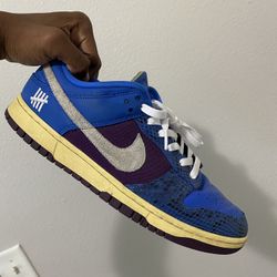 Nike Dunks 