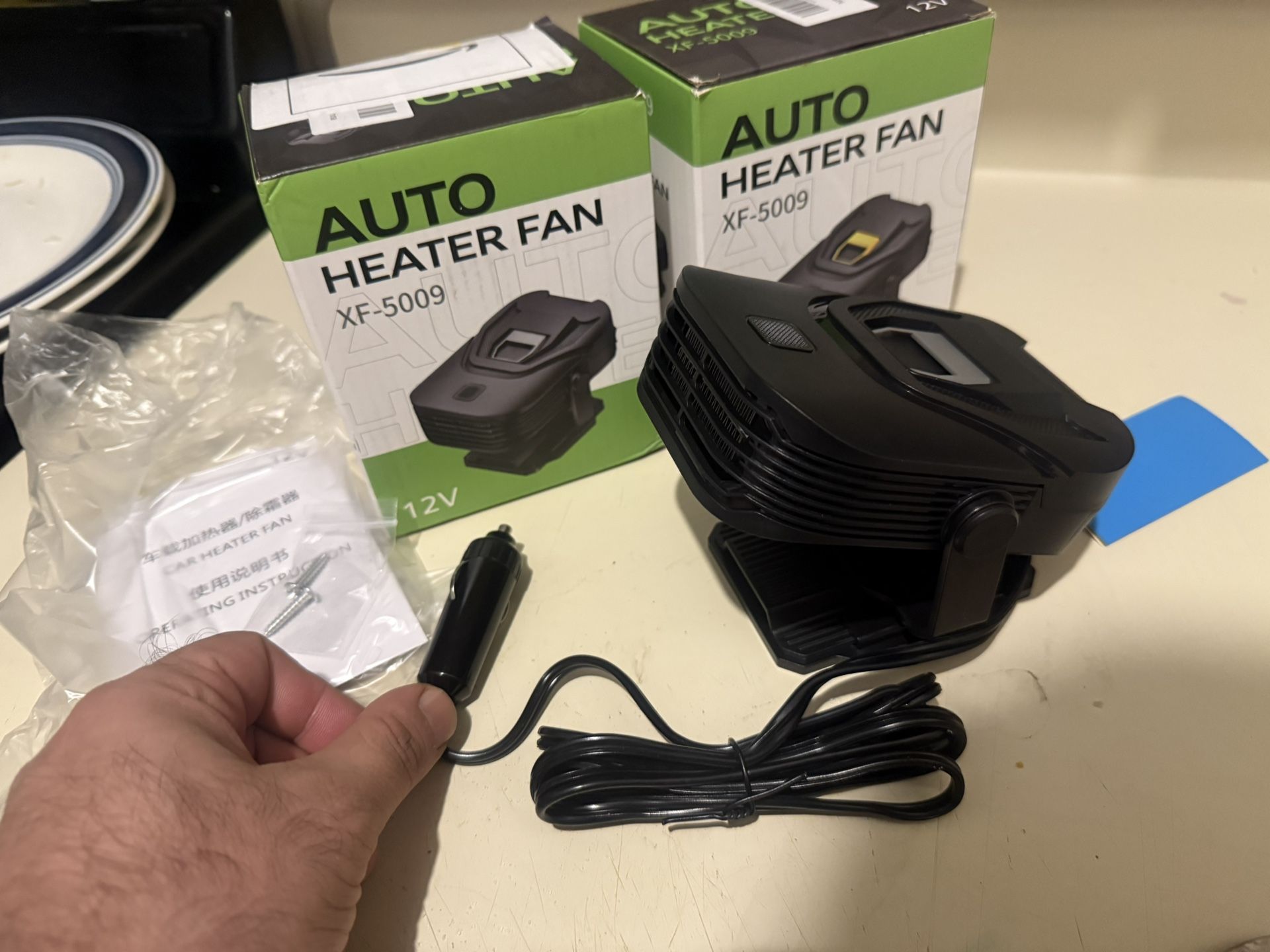 Car Heater – 12V 200W Portable Heater & Windshield Defroster,2-in-1 Heating & Cooling Fan with 360° Rotation Heater for Car,Plug In Cigarette Lighter