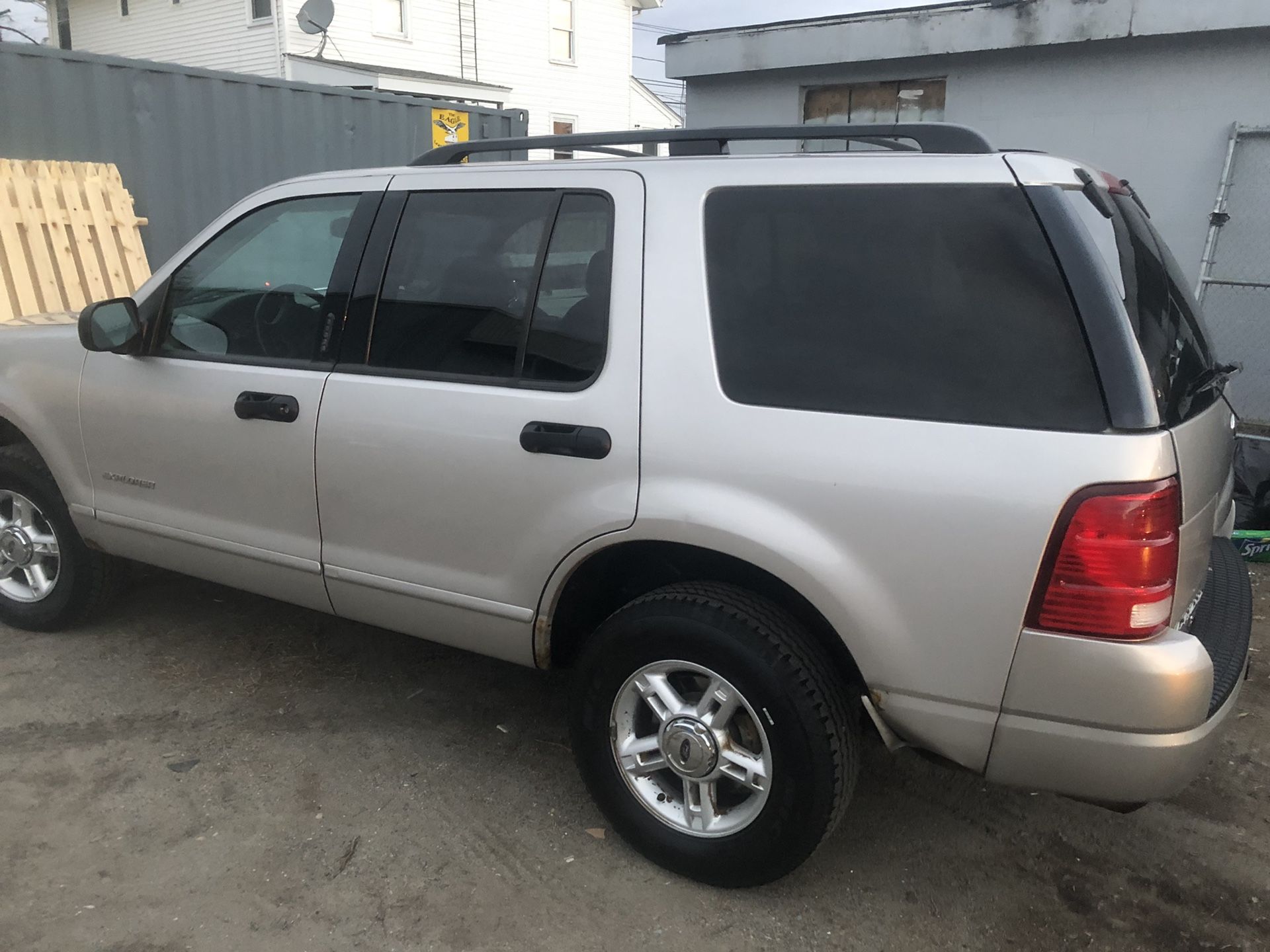 2004 Ford Explorer