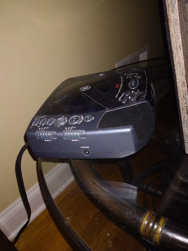 CD Player Alarm Clock Radio
