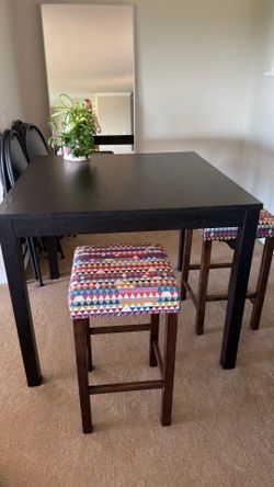 High table and two chairs