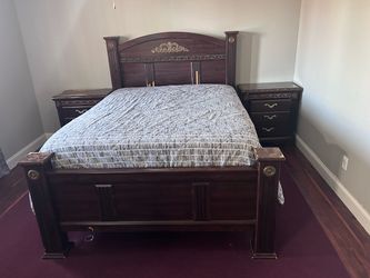 Queen bed set