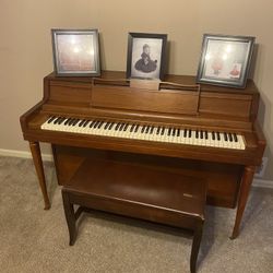 Yamaha piano