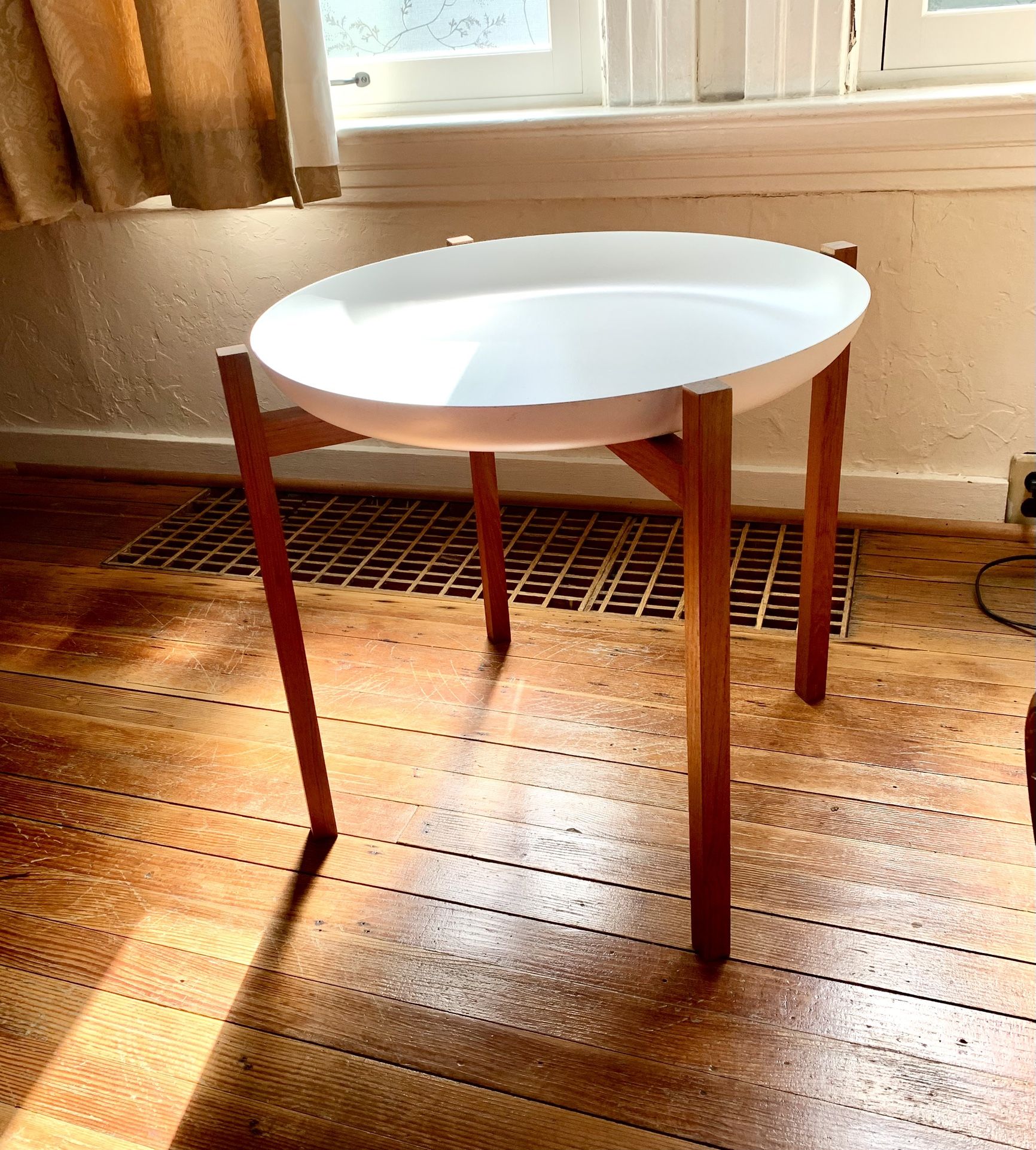 Design House Stockholm Tablo Tray Table