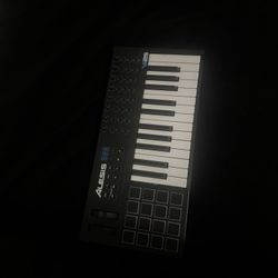 Alesis V25 Midi Keyboard 