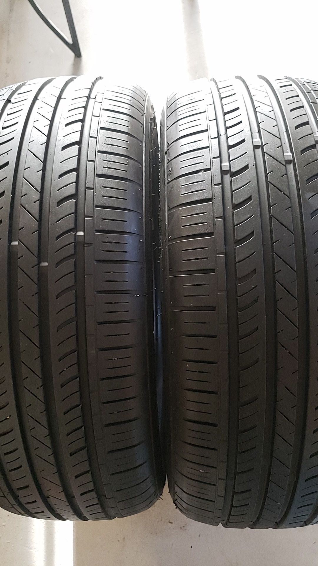 Land sport in good condition 2 tires 215 55 17 80% tread
