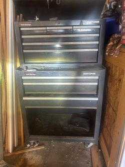 Craftsman two-piece rolling tool chest