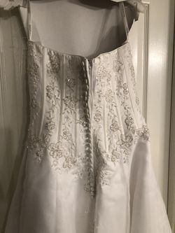David’s Bridal Beaded Wedding Dress Thumbnail