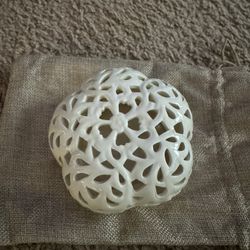 Oleg Cassini Ceramic Porcelain Trinket Box 