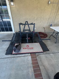 Belt Squat machine